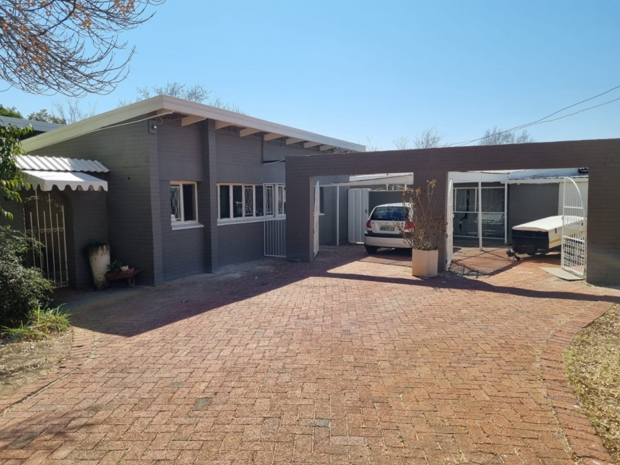 3 Bedroom Property for Sale in Bayswater Free State